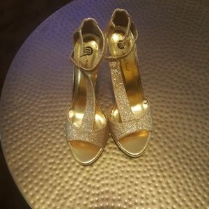 Michael Antonio heels sz 10